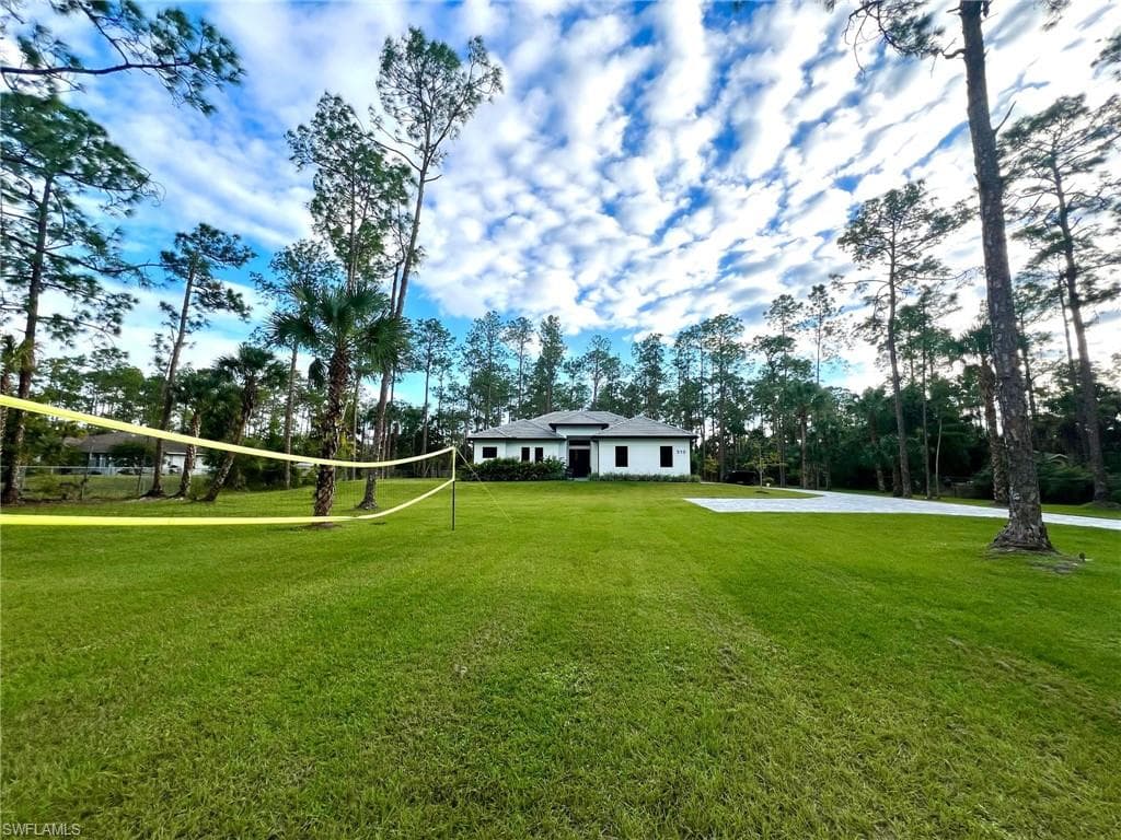 510 12th Ave NE, Naples, FL 34120-6