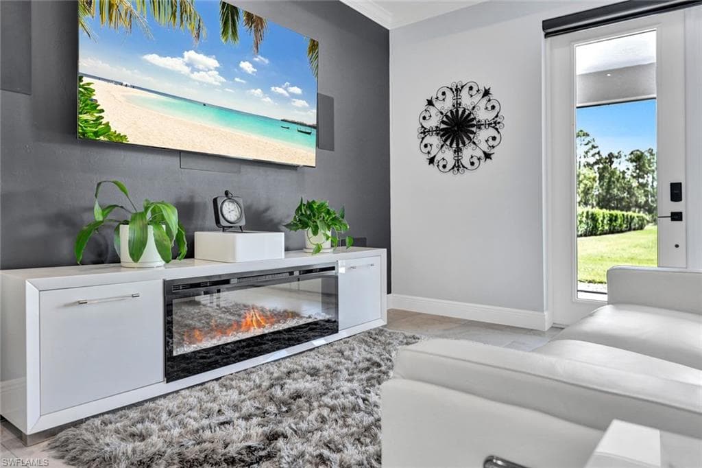 2552 52nd Ave NE, Naples, FL 34120-10