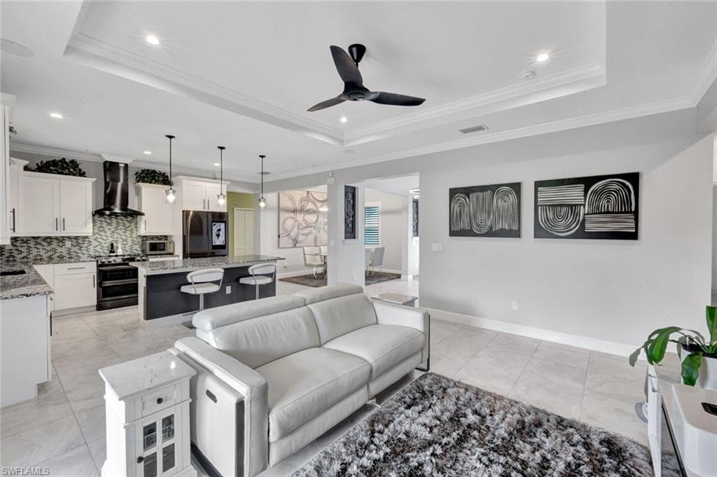 2552 52nd Ave NE, Naples, FL 34120-11