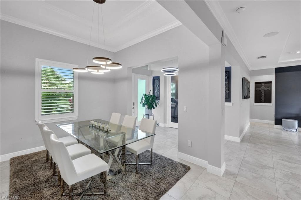 2552 52nd Ave NE, Naples, FL 34120-17