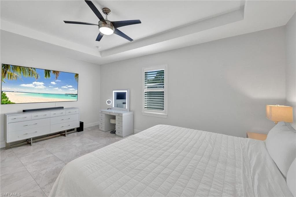 2552 52nd Ave NE, Naples, FL 34120-19