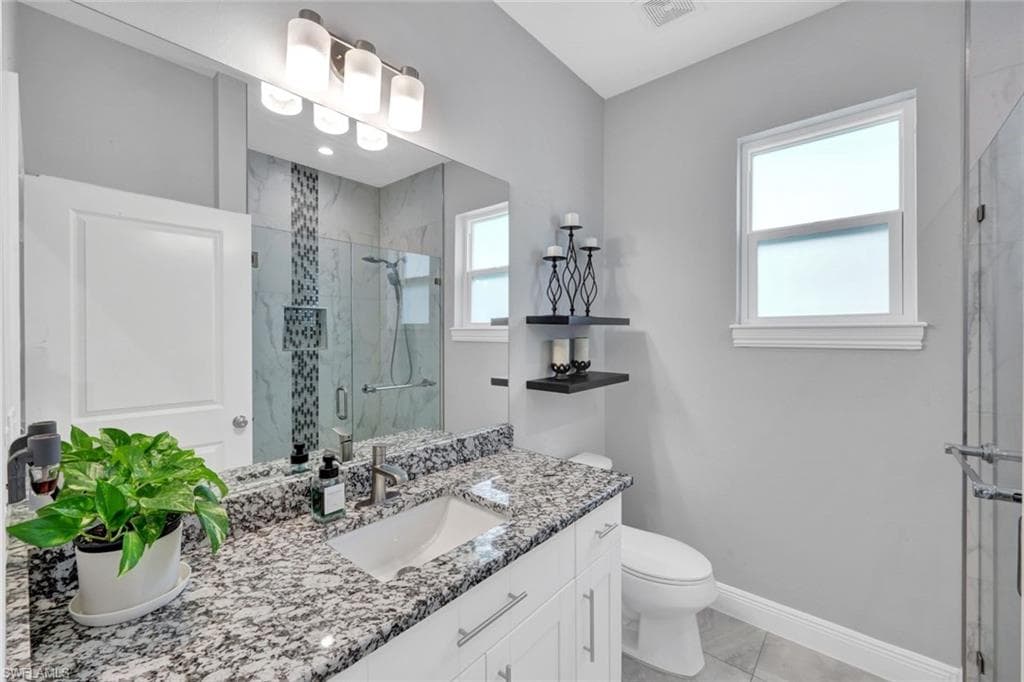 2552 52nd Ave NE, Naples, FL 34120-23