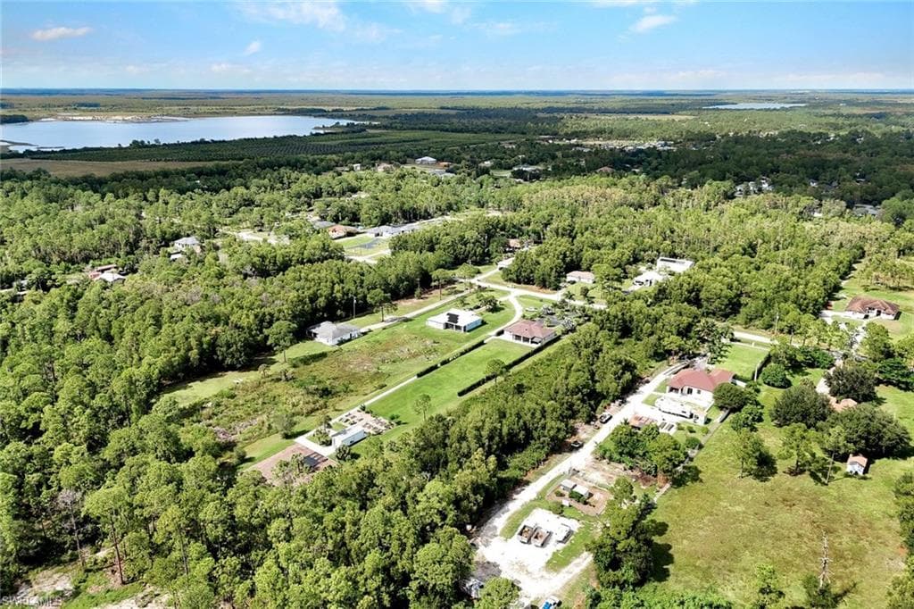 2552 52nd Ave NE, Naples, FL 34120-38