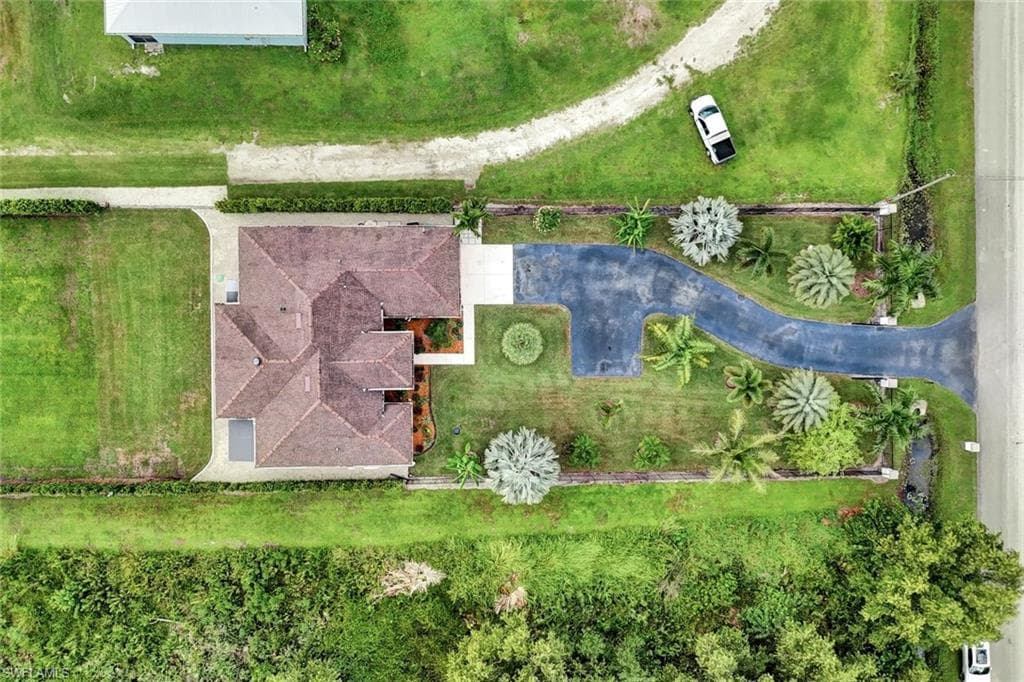 2552 52nd Ave NE, Naples, FL 34120-44