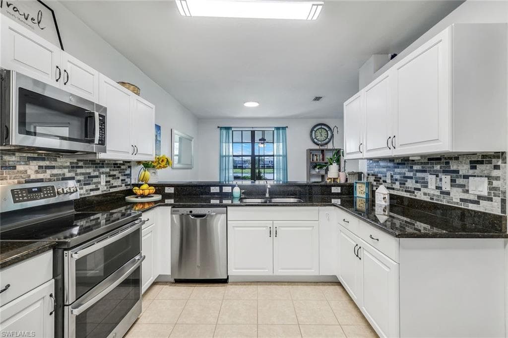 15239 Summit Place Cir 246, Naples, FL 34119-14