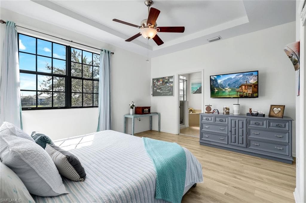 15239 Summit Place Cir 246, Naples, FL 34119-24