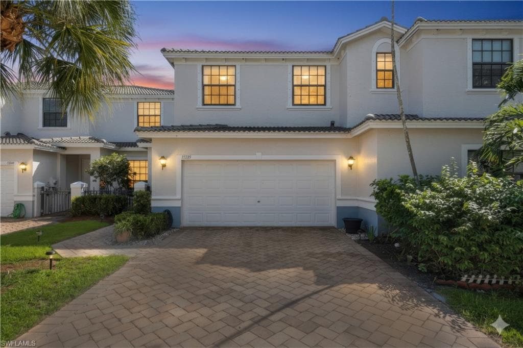 15239 Summit Place Cir 246, Naples, FL 34119-1