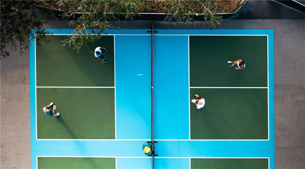 11562 Aerie Ln, Naples, FL 34120-21