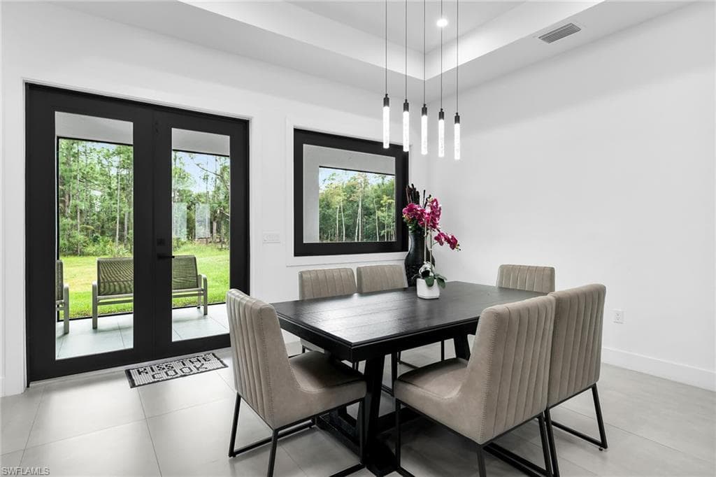 3348 27th Ave NE, Naples, FL 34120-12