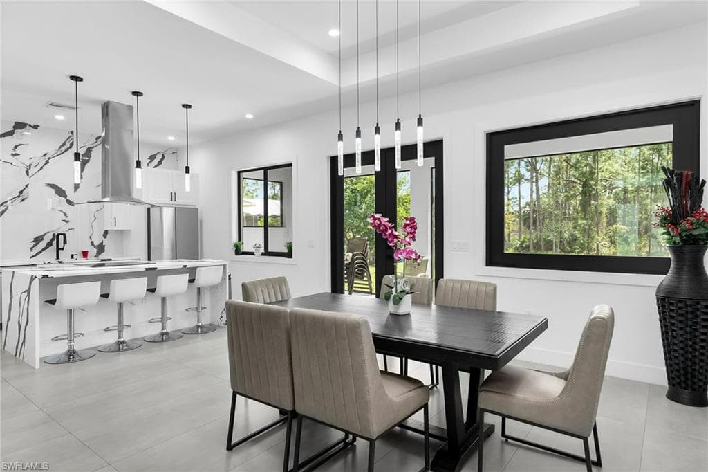 3348 27th Ave NE, Naples, FL 34120-13