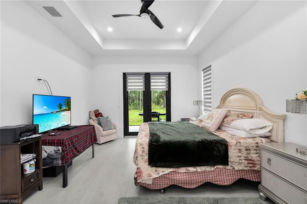 3348 27th Ave NE, Naples, FL 34120-19