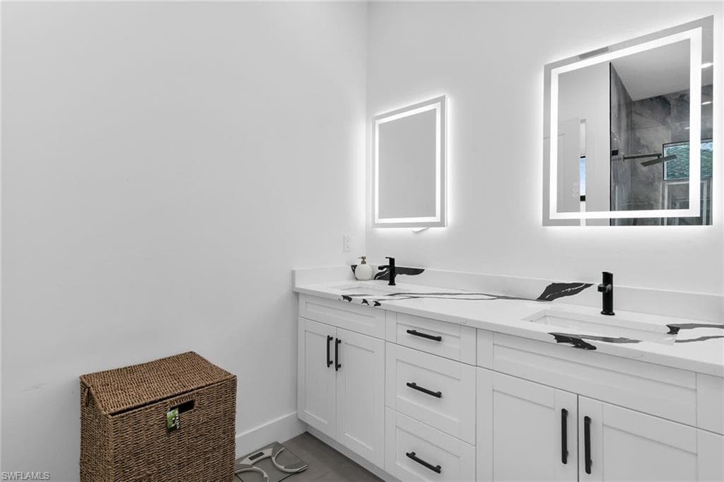 3348 27th Ave NE, Naples, FL 34120-21