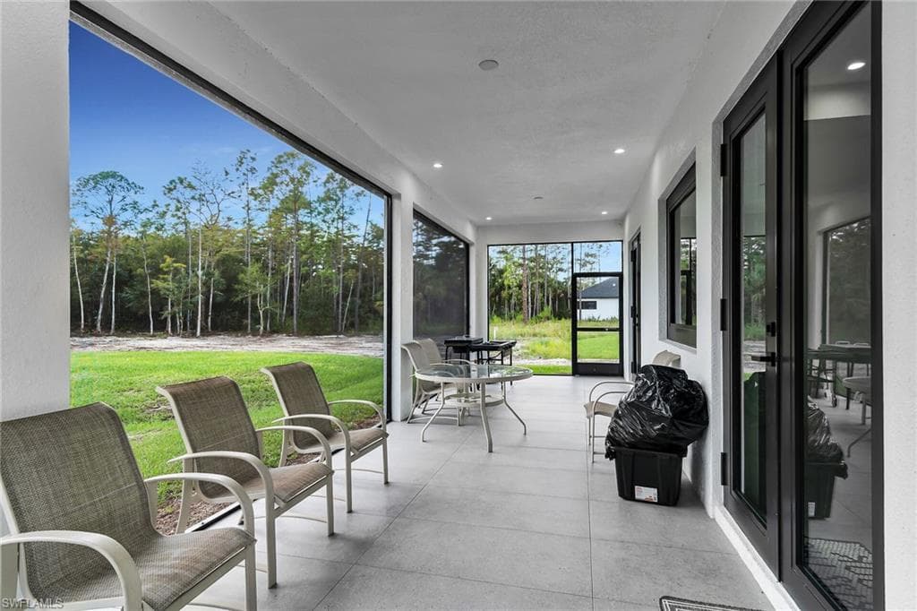 3348 27th Ave NE, Naples, FL 34120-24