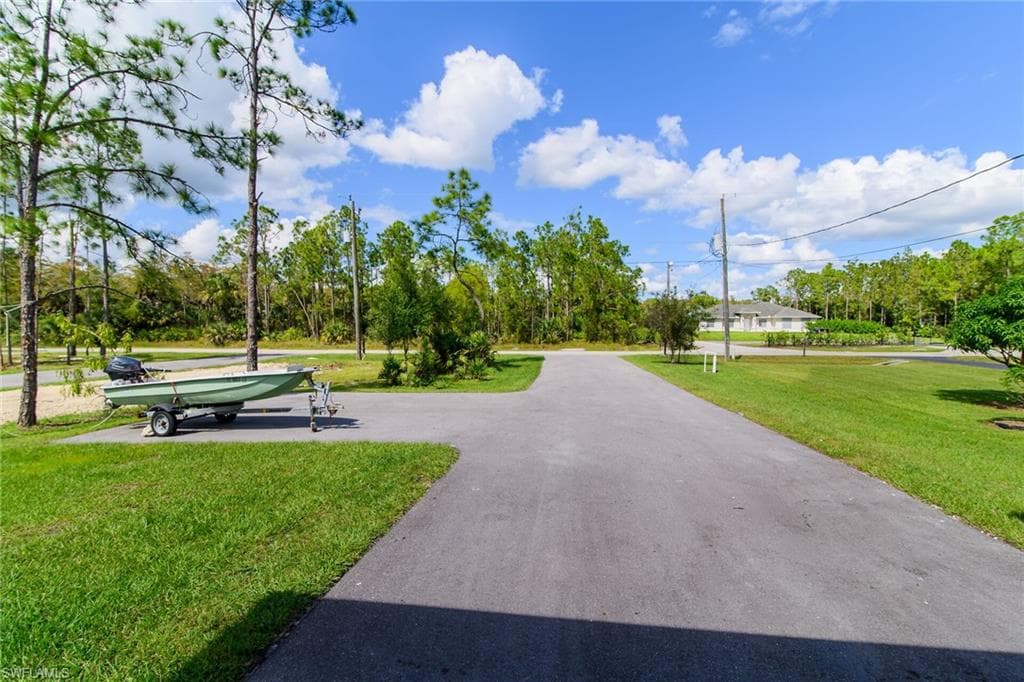 3348 27th Ave NE, Naples, FL 34120-32