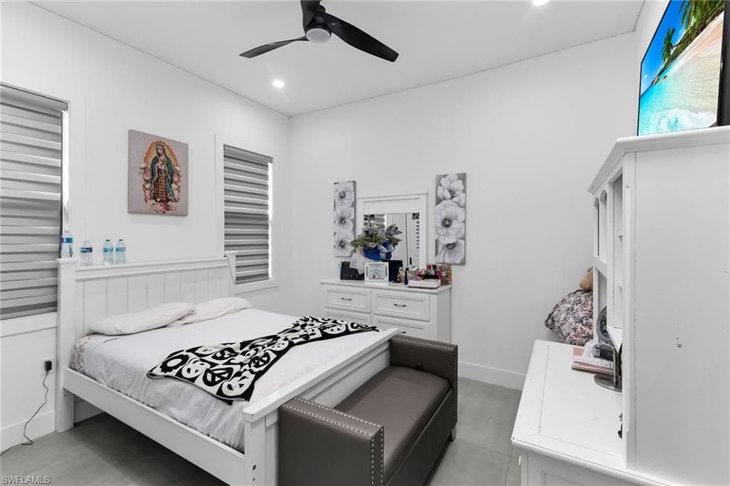 3348 27th Ave NE, Naples, FL 34120-5