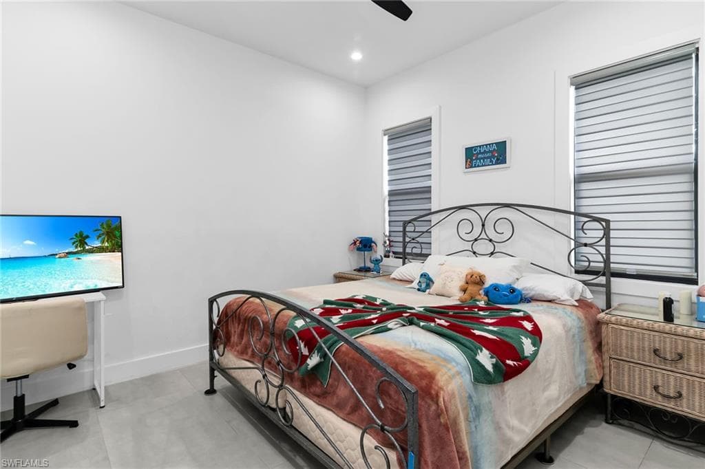 3348 27th Ave NE, Naples, FL 34120-7