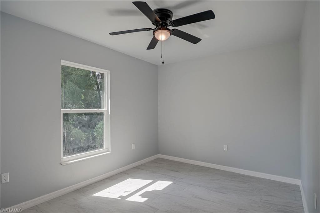 3510 Grimsley Ct, Fort Myers, FL 33916-17