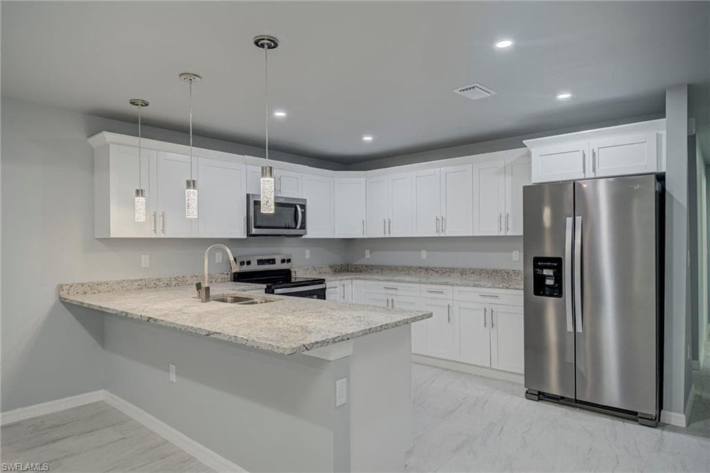 3510 Grimsley Ct, Fort Myers, FL 33916-7