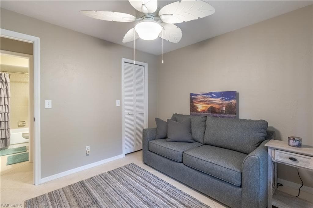 2069 Pine Isle Ln 2069, Naples, FL 34112-12