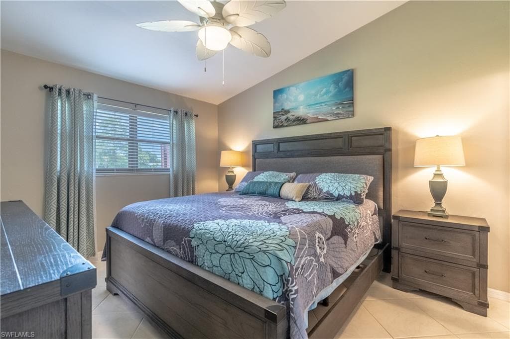 2069 Pine Isle Ln 2069, Naples, FL 34112-14