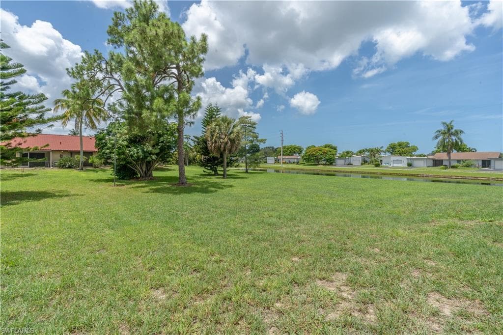 2069 Pine Isle Ln 2069, Naples, FL 34112-35