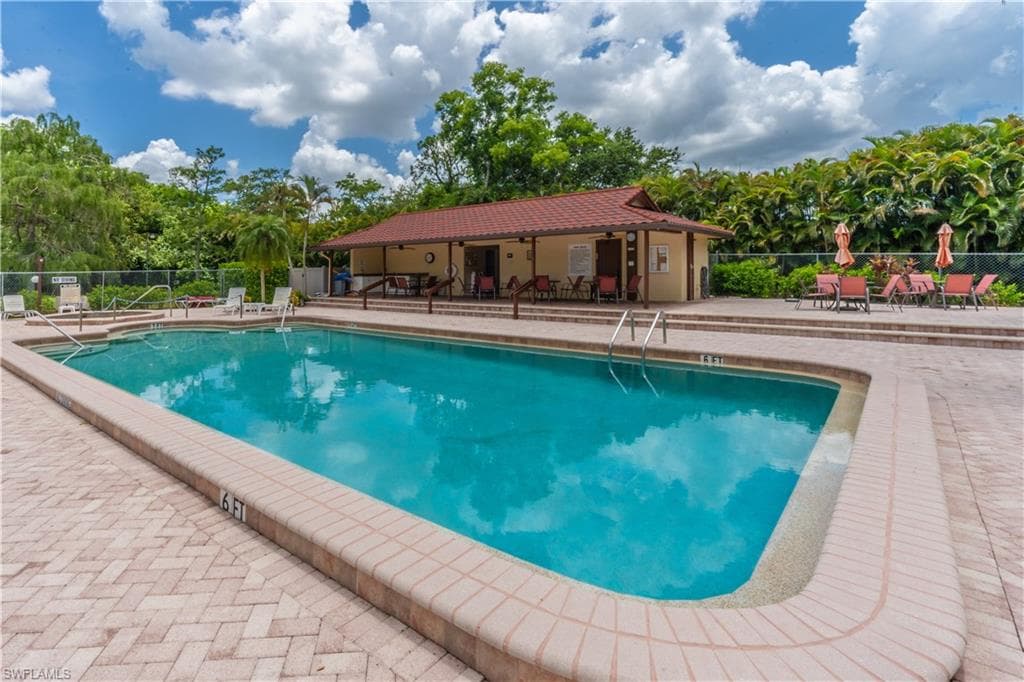 2069 Pine Isle Ln 2069, Naples, FL 34112-48