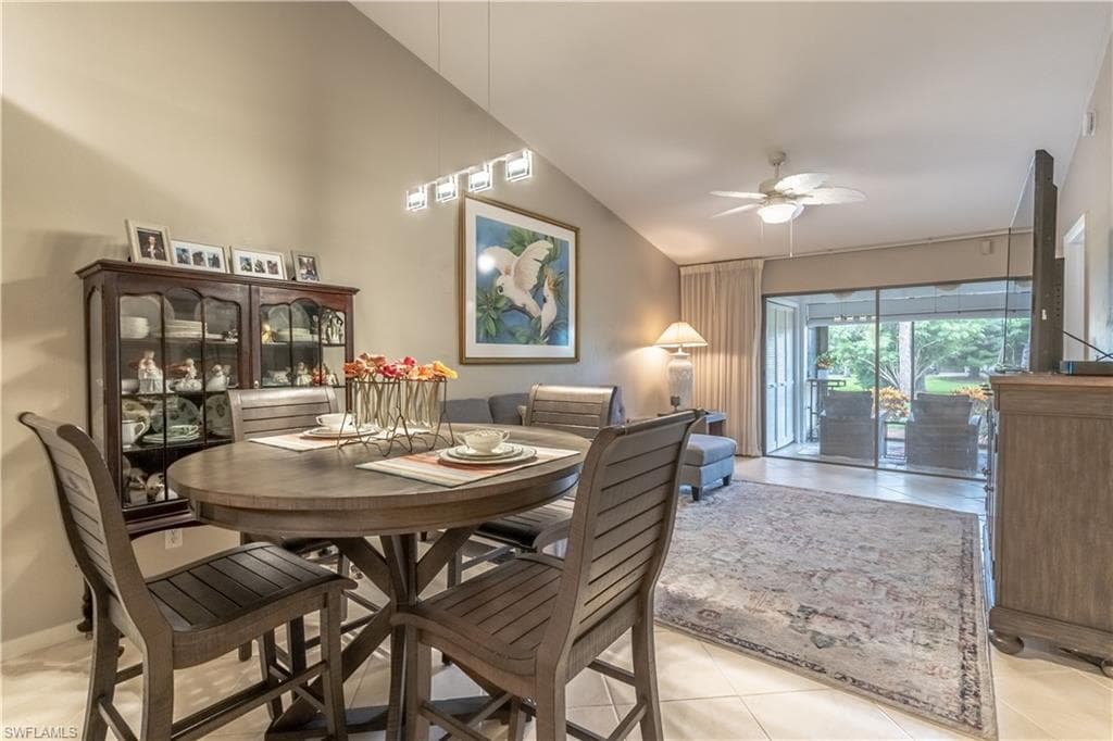 2069 Pine Isle Ln 2069, Naples, FL 34112-4