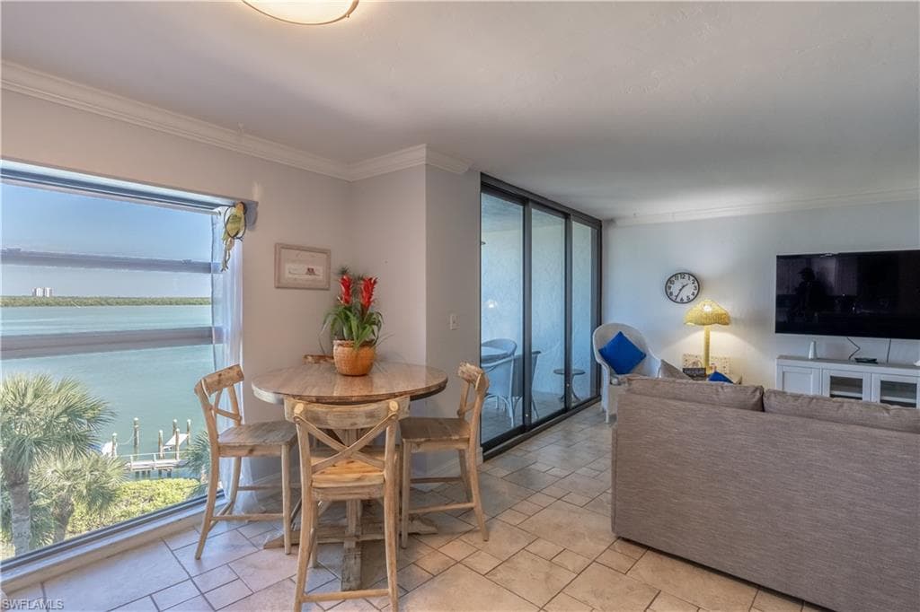 1085 Bald Eagle Dr E505, Marco Island, FL 34145-8