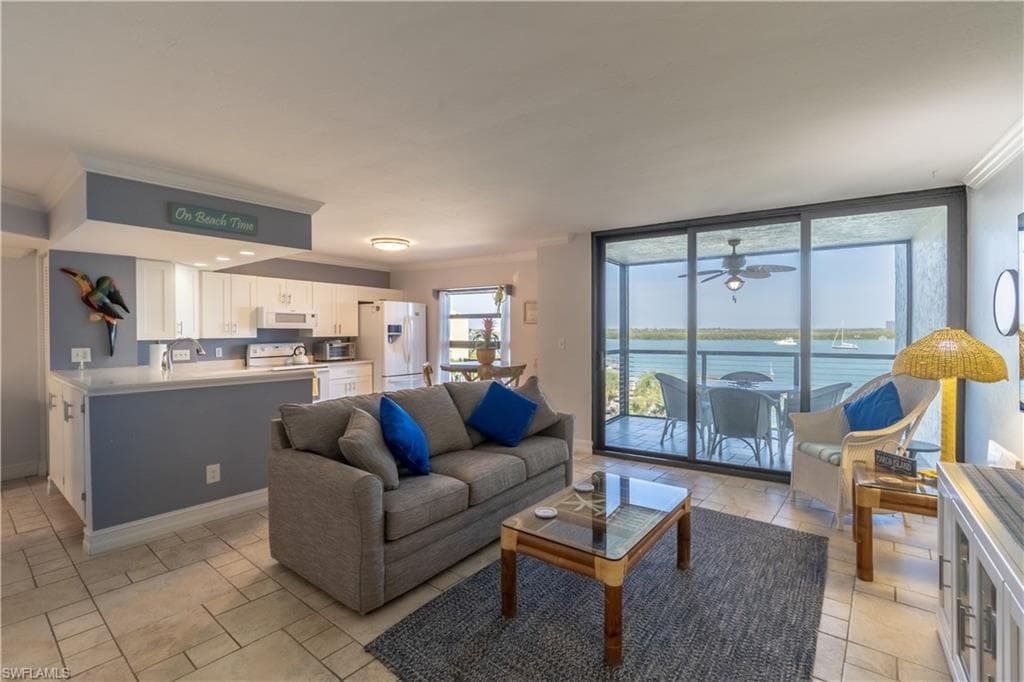 1085 Bald Eagle Dr E505, Marco Island, FL 34145-11