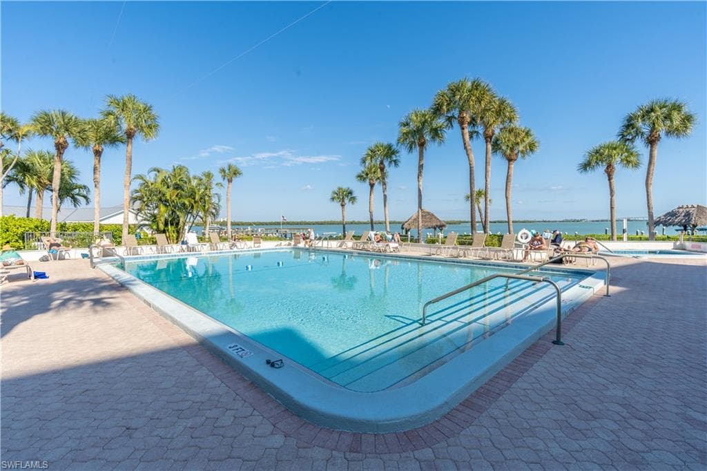 1085 Bald Eagle Dr E505, Marco Island, FL 34145-27