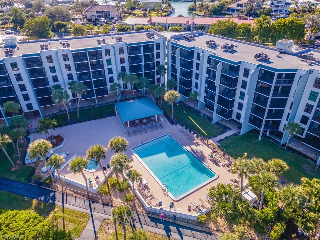 1085 Bald Eagle Dr E505, Marco Island, FL 34145-48