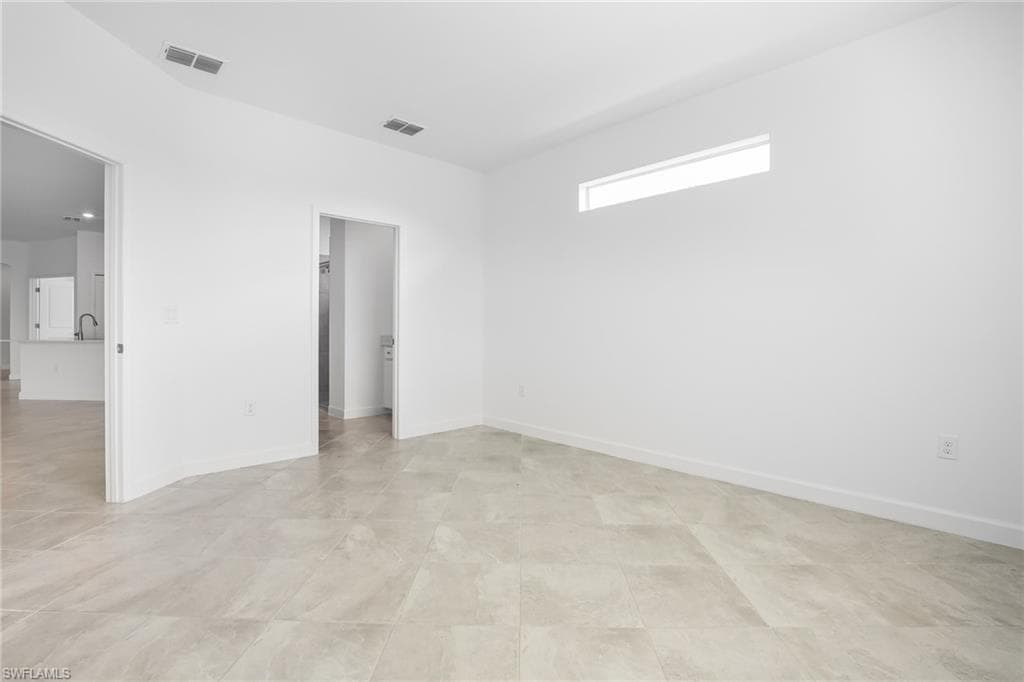 20627 Hazelnut Ct, Lehigh Acres, FL 33936-14