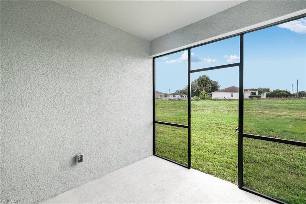 20627 Hazelnut Ct, Lehigh Acres, FL 33936-25