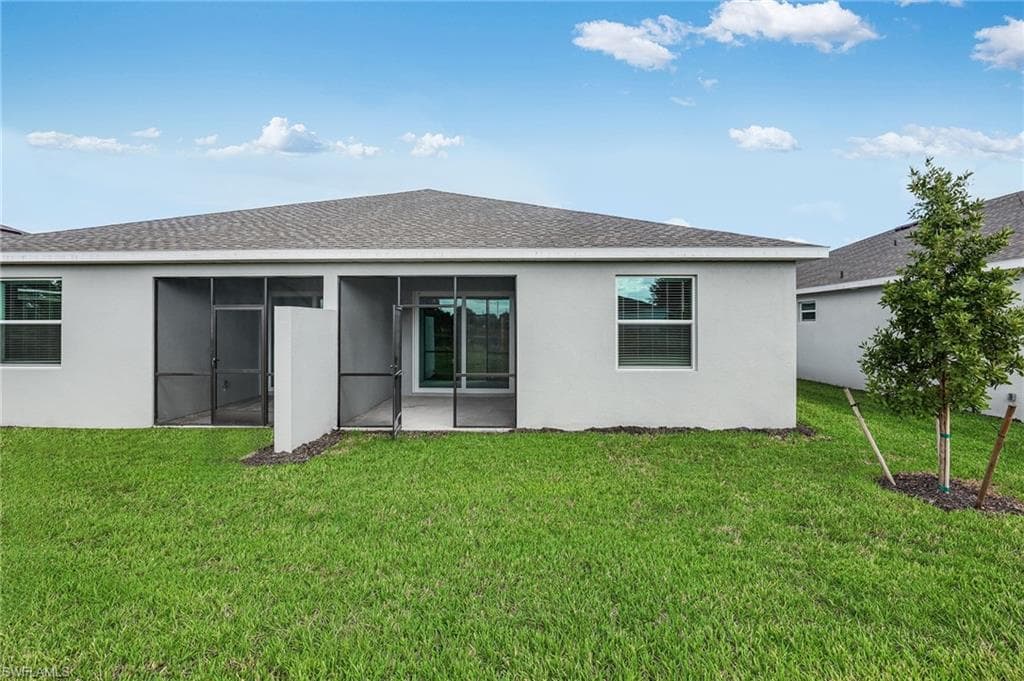 20627 Hazelnut Ct, Lehigh Acres, FL 33936-29