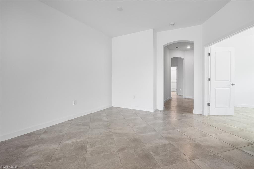 20611 Hazelnut Ct, Lehigh Acres, FL 33936-11