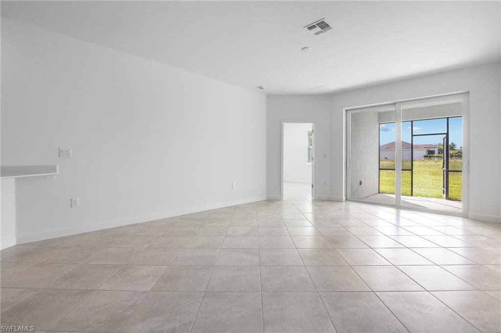 20611 Hazelnut Ct, Lehigh Acres, FL 33936-4