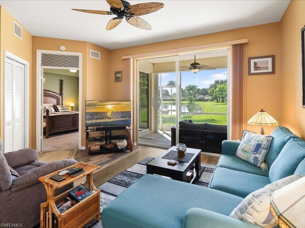 350 Newport Dr 1905, Naples, FL 34114-10