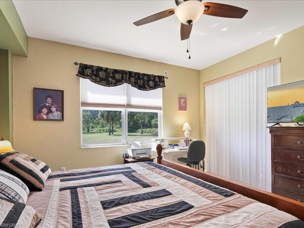 350 Newport Dr 1905, Naples, FL 34114-14