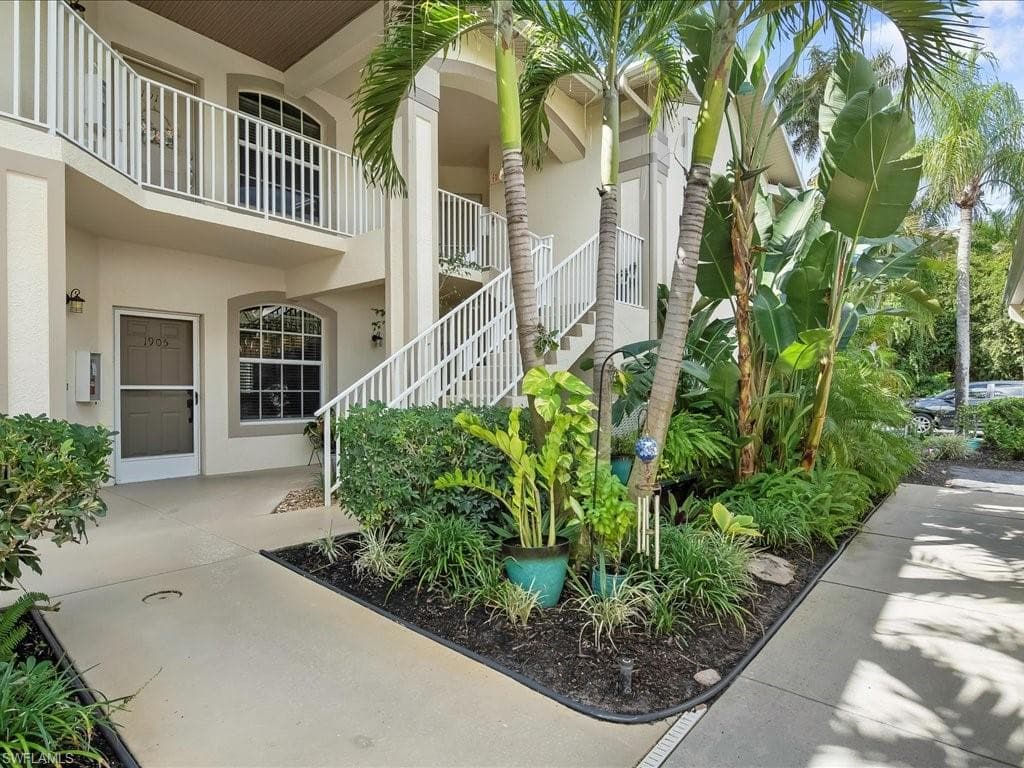 350 Newport Dr 1905, Naples, FL 34114-2