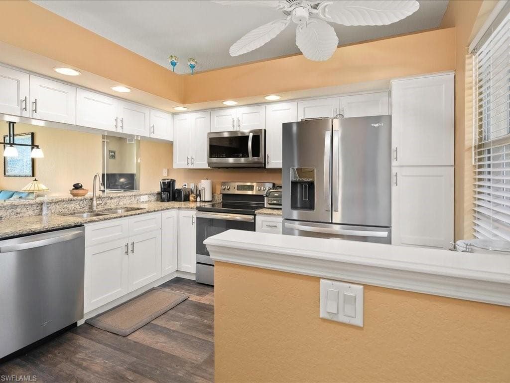 350 Newport Dr 1905, Naples, FL 34114-5