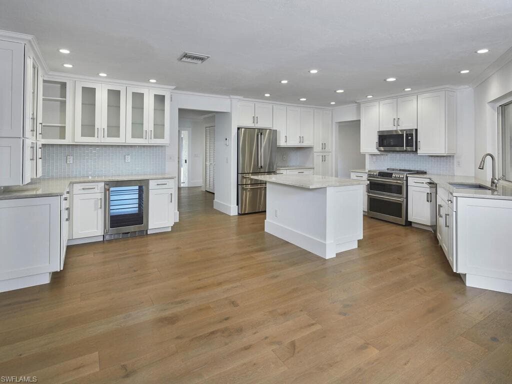 4916 Crayton Rd, Naples, FL 34103-10