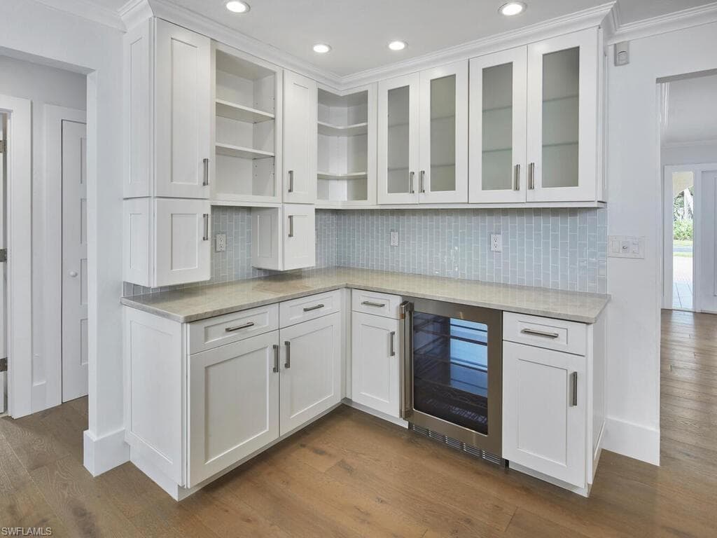 4916 Crayton Rd, Naples, FL 34103-12