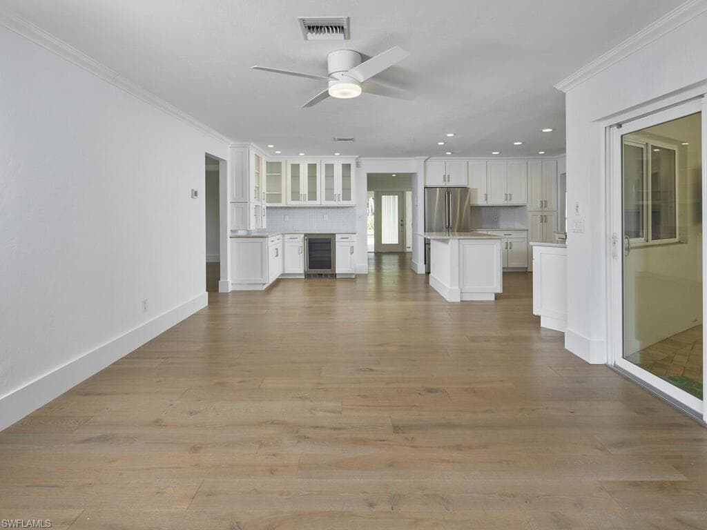 4916 Crayton Rd, Naples, FL 34103-14