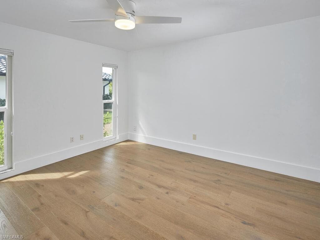 4916 Crayton Rd, Naples, FL 34103-23