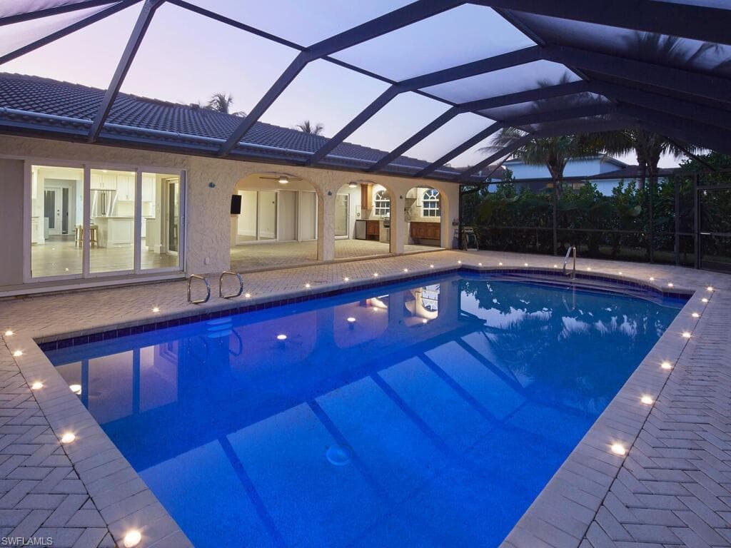 4916 Crayton Rd, Naples, FL 34103-7