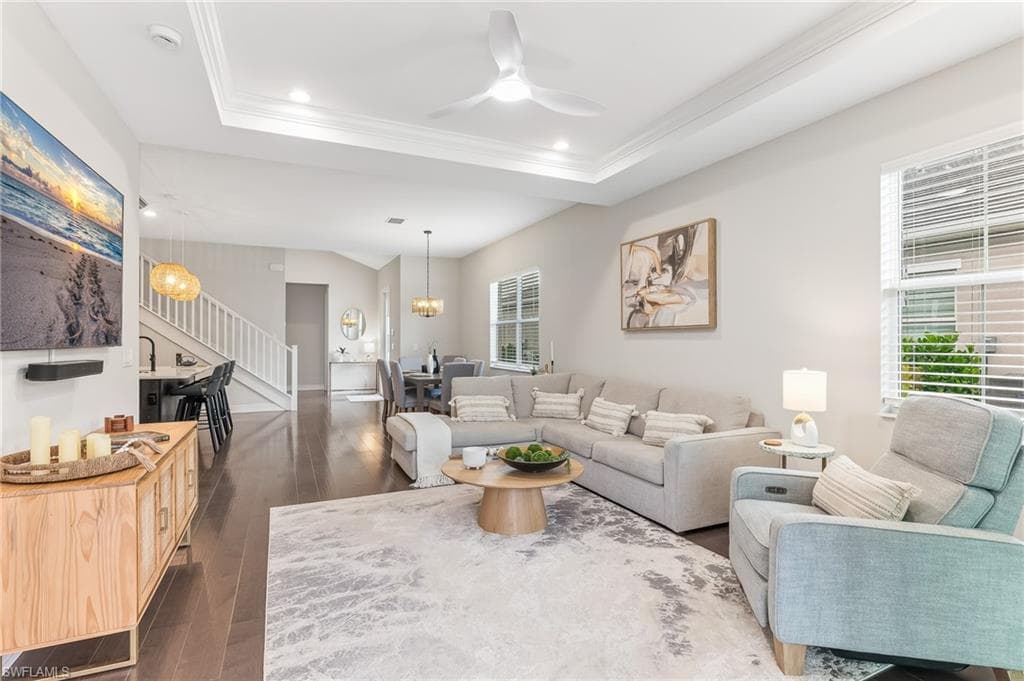 9194 Cayman Dr, Naples, FL 34114-2