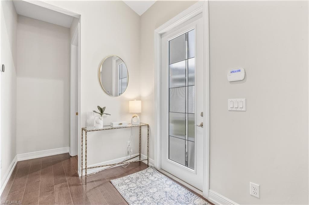 9194 Cayman Dr, Naples, FL 34114-3