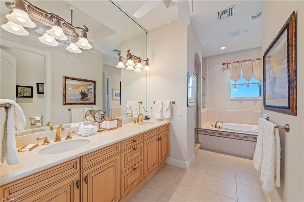 550 Avellino Isles Cir 302, Naples, FL 34119-18