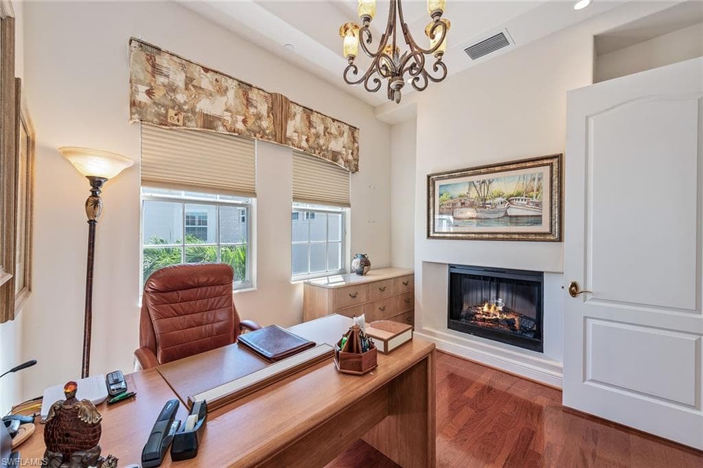 550 Avellino Isles Cir 302, Naples, FL 34119-22