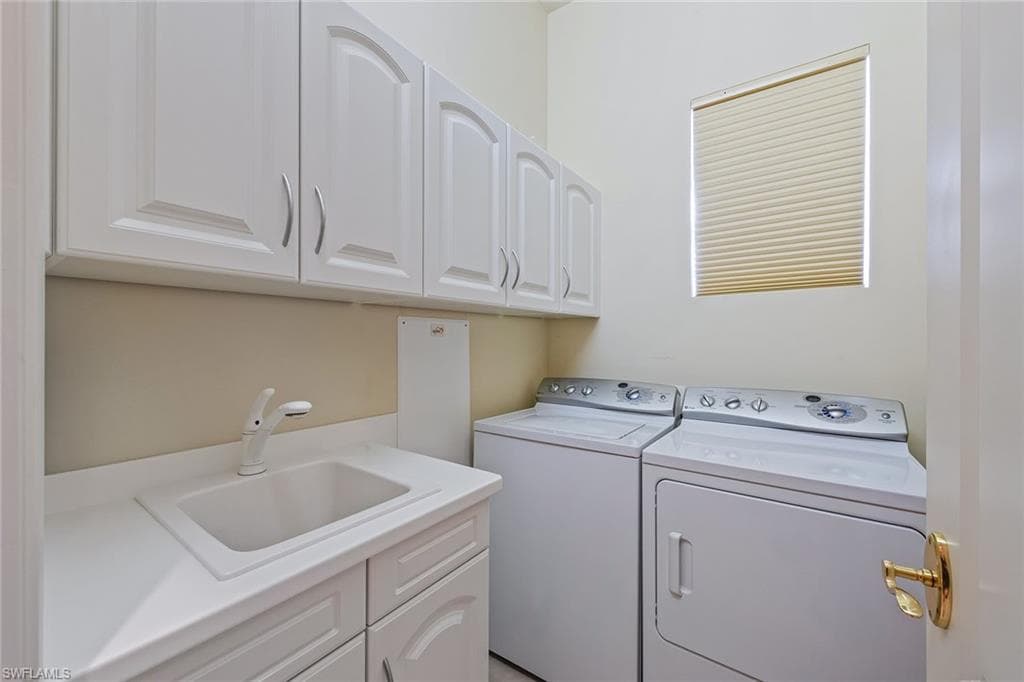 550 Avellino Isles Cir 302, Naples, FL 34119-26